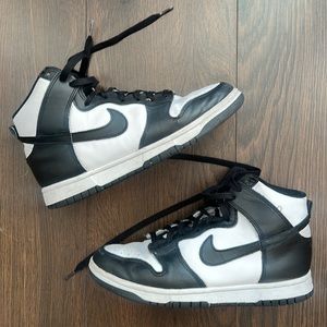Nike panda dunks